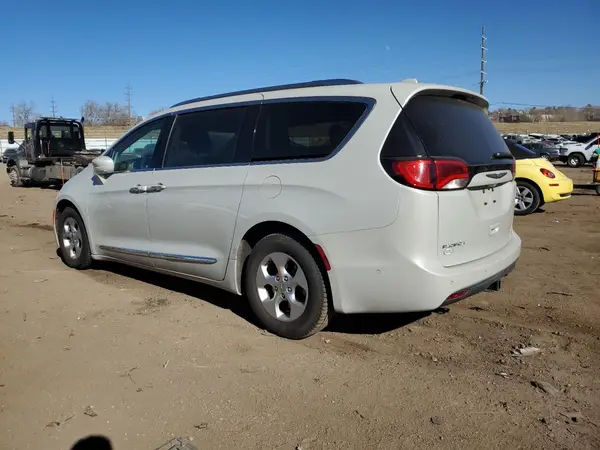2C4RC1EG1HR584758 2017 CHRYSLER PACIFICA - Image 2