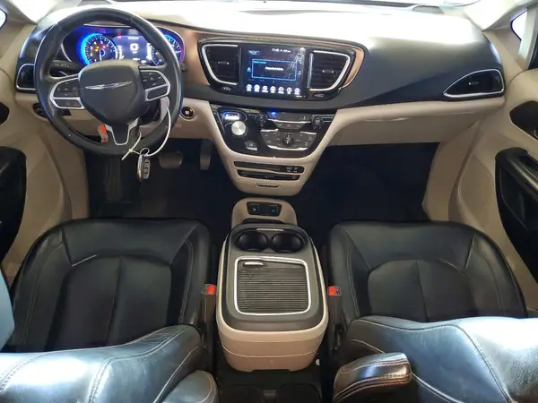 2C4RC1EG1HR585151 2017 CHRYSLER PACIFICA - Image 8