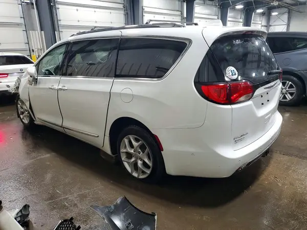 2C4RC1EG1HR597980 2017 CHRYSLER PACIFICA - Image 2