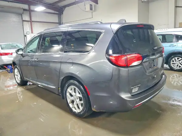 2C4RC1EG1HR628127 2017 CHRYSLER PACIFICA - Image 2