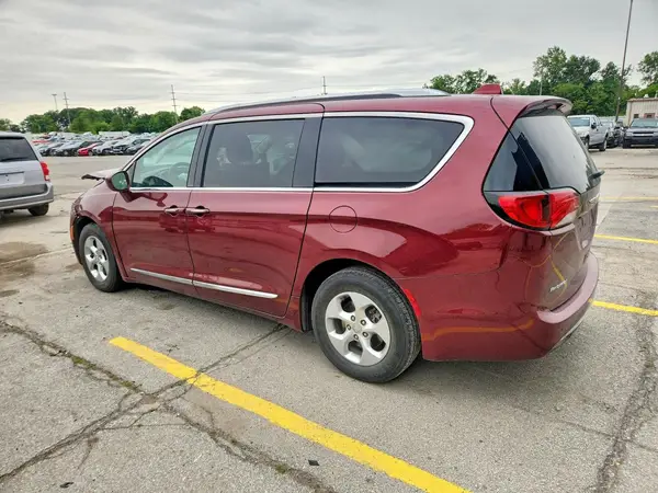 2C4RC1EG1HR628354 2017 CHRYSLER PACIFICA - Image 2