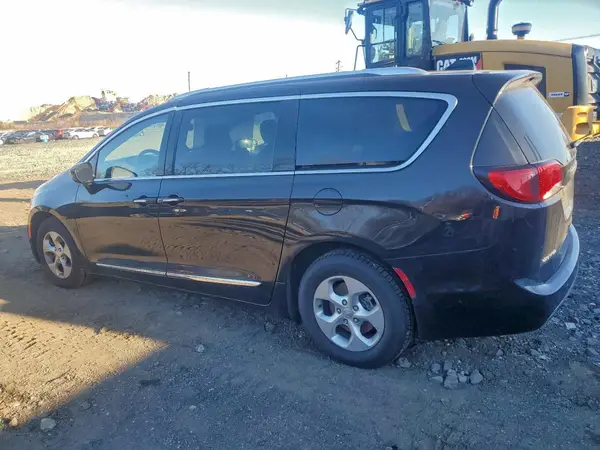 2C4RC1EG1HR634428 2017 CHRYSLER PACIFICA - Image 2
