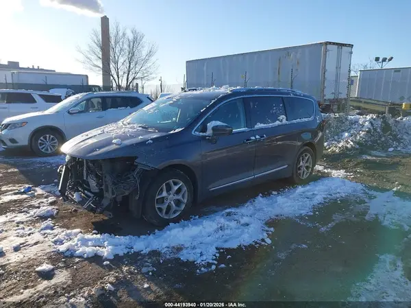 2C4RC1EG1HR647700 2017 CHRYSLER PACIFICA - Image 2