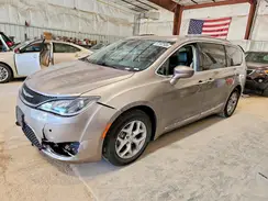 2C4RC1EG1HR669048 2017 CHRYSLER PACIFICA