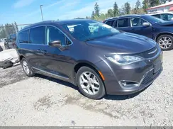 2C4RC1EG1HR679465 2017 CHRYSLER PACIFICA