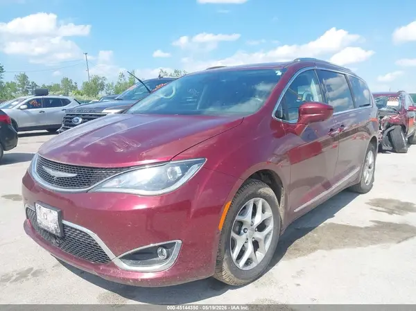 2C4RC1EG1HR684021 2017 CHRYSLER PACIFICA - Image 2