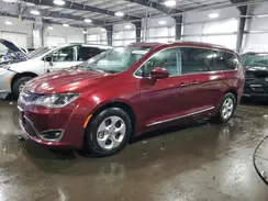 2C4RC1EG1HR689364 2017 CHRYSLER PACIFICA
