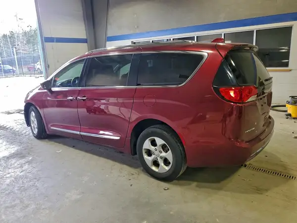 2C4RC1EG1HR722783 2017 CHRYSLER PACIFICA - Image 2