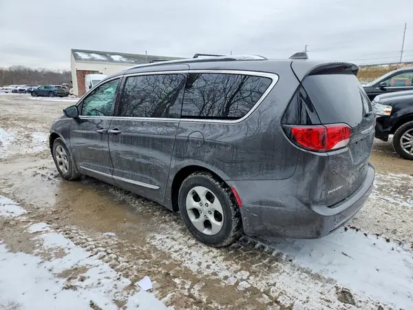 2C4RC1EG1HR727322 2017 CHRYSLER PACIFICA - Image 2