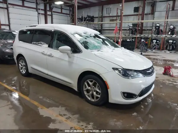 2C4RC1EG1HR729250 2017 CHRYSLER PACIFICA - Image 1