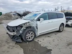2C4RC1EG1HR764046 2017 CHRYSLER PACIFICA