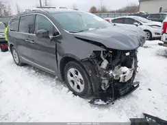 2C4RC1EG1HR771658 2017 CHRYSLER PACIFICA