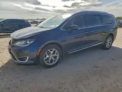 2C4RC1EG1HR780134 2017 CHRYSLER PACIFICA