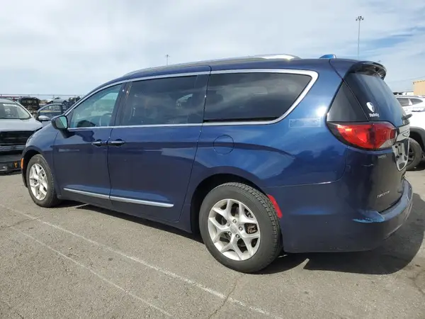 2C4RC1EG1HR796785 2017 CHRYSLER PACIFICA - Image 2