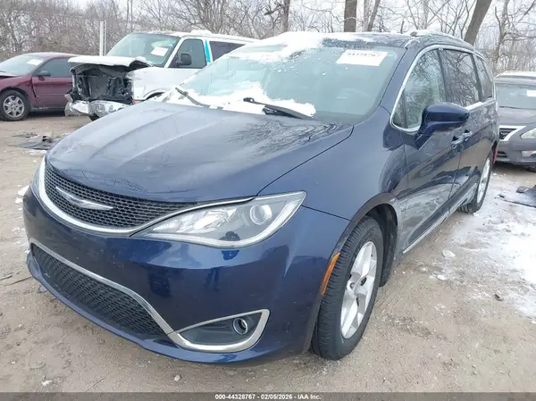 2C4RC1EG1HR811351 2017 CHRYSLER PACIFICA - Image 2