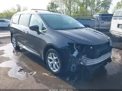 2C4RC1EG1HR837979 2017 CHRYSLER PACIFICA
