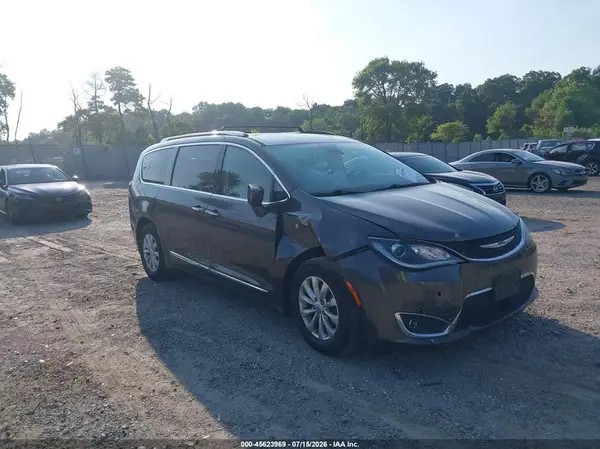 2C4RC1EG1JR112887 2018 CHRYSLER PACIFICA - Image 1