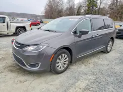 2C4RC1EG1JR114302 2018 CHRYSLER PACIFICA