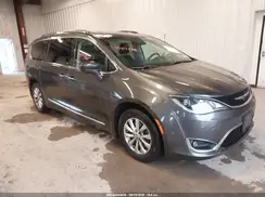 2C4RC1EG1JR121315 2018 CHRYSLER PACIFICA