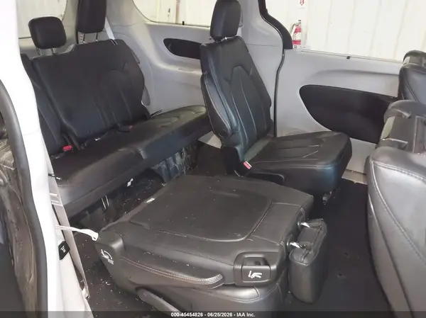 2C4RC1EG1JR121315 2018 CHRYSLER PACIFICA - Image 8