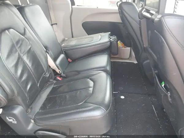2C4RC1EG1JR154900 2018 CHRYSLER PACIFICA - Image 8