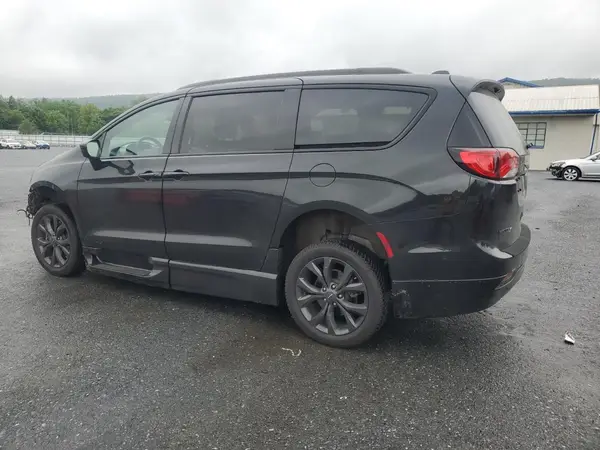 2C4RC1EG1JR165153 2018 CHRYSLER PACIFICA - Image 2