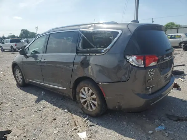2C4RC1EG1JR211726 2018 CHRYSLER PACIFICA - Image 2