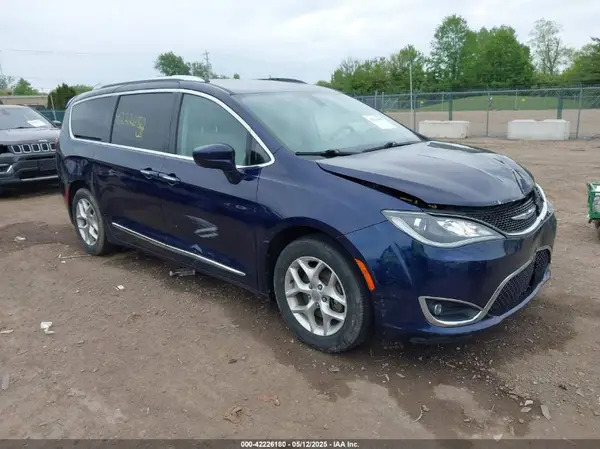 2C4RC1EG1JR212407 2018 CHRYSLER PACIFICA - Image 1