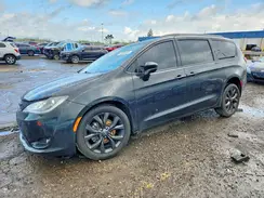 2C4RC1EG1JR237579 2018 CHRYSLER PACIFICA