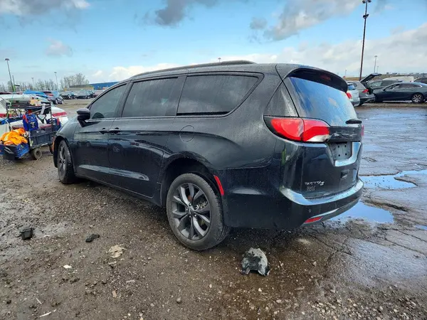 2C4RC1EG1JR237579 2018 CHRYSLER PACIFICA - Image 2