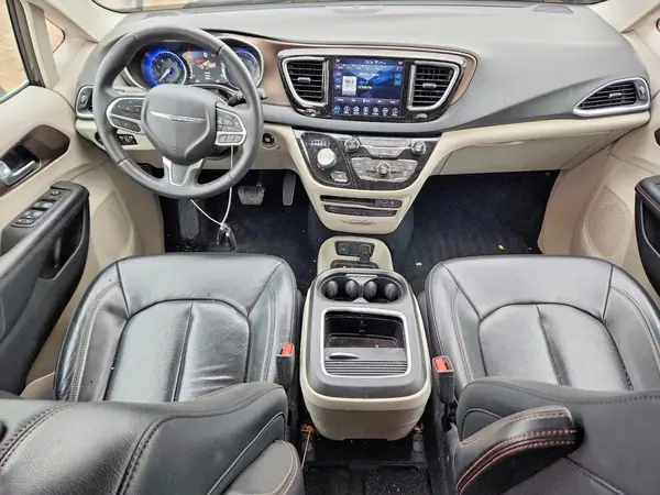 2C4RC1EG1JR257329 2018 CHRYSLER PACIFICA - Image 8