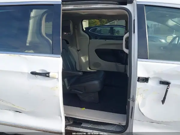 2C4RC1EG1JR286765 2018 CHRYSLER PACIFICA - Image 8