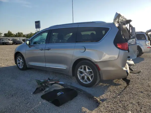 2C4RC1EG1JR286832 2018 CHRYSLER PACIFICA - Image 2
