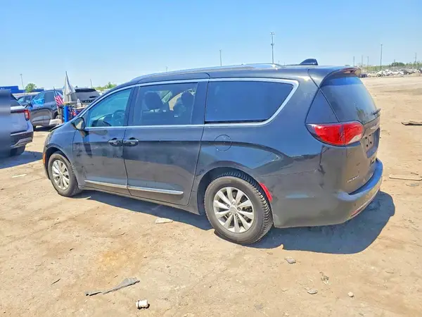 2C4RC1EG1JR294512 2018 CHRYSLER PACIFICA - Image 2