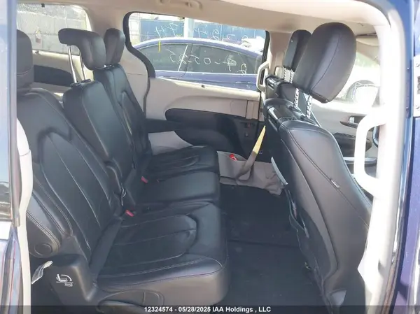2C4RC1EG1JR330165 2018 CHRYSLER PACIFICA - Image 8