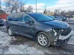 2C4RC1EG1JR331025 2018 CHRYSLER PACIFICA