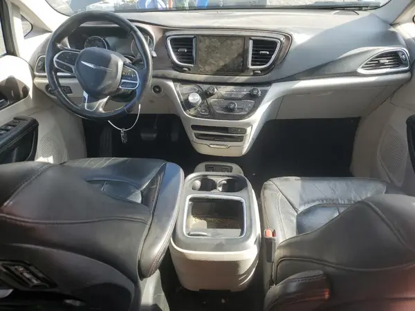 2C4RC1EG1KR570527 2019 CHRYSLER PACIFICA - Image 8