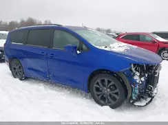 2C4RC1EG1KR588803 2019 CHRYSLER PACIFICA