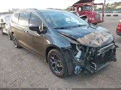 2C4RC1EG1KR628510 2019 CHRYSLER PACIFICA