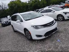 2C4RC1EG1KR714822 2019 CHRYSLER PACIFICA