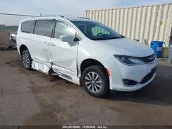 2C4RC1EG1LR165835 2020 CHRYSLER PACIFICA