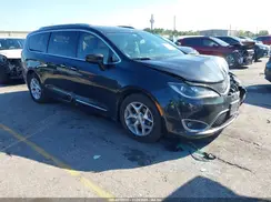 2C4RC1EG2HR506411 2017 CHRYSLER PACIFICA