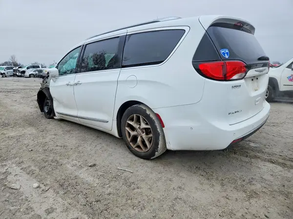 2C4RC1EG2HR511009 2017 CHRYSLER PACIFICA - Image 2