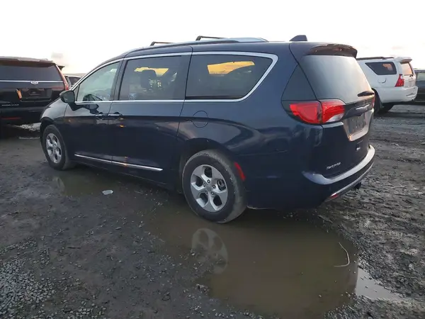2C4RC1EG2HR514296 2017 CHRYSLER PACIFICA - Image 2