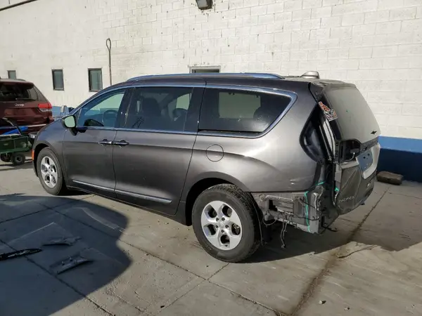 2C4RC1EG2HR519806 2017 CHRYSLER PACIFICA - Image 2