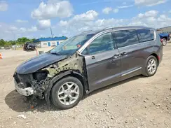 2C4RC1EG2HR531003 2017 CHRYSLER PACIFICA