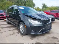 2C4RC1EG2HR533186 2017 CHRYSLER PACIFICA