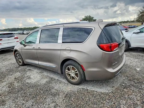 2C4RC1EG2HR536928 2017 CHRYSLER PACIFICA - Image 2