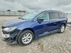 2C4RC1EG2HR538761 2017 CHRYSLER PACIFICA