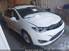 2C4RC1EG2HR543667 2017 CHRYSLER PACIFICA